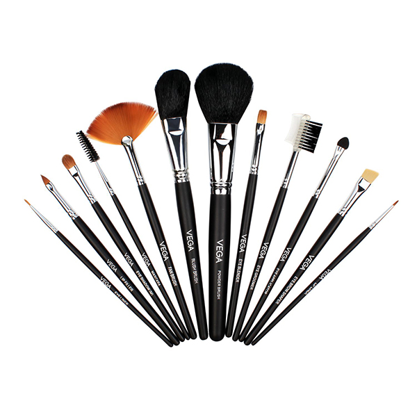 Buy Set of 12 Makeup Brushes for Flawless Application Vega